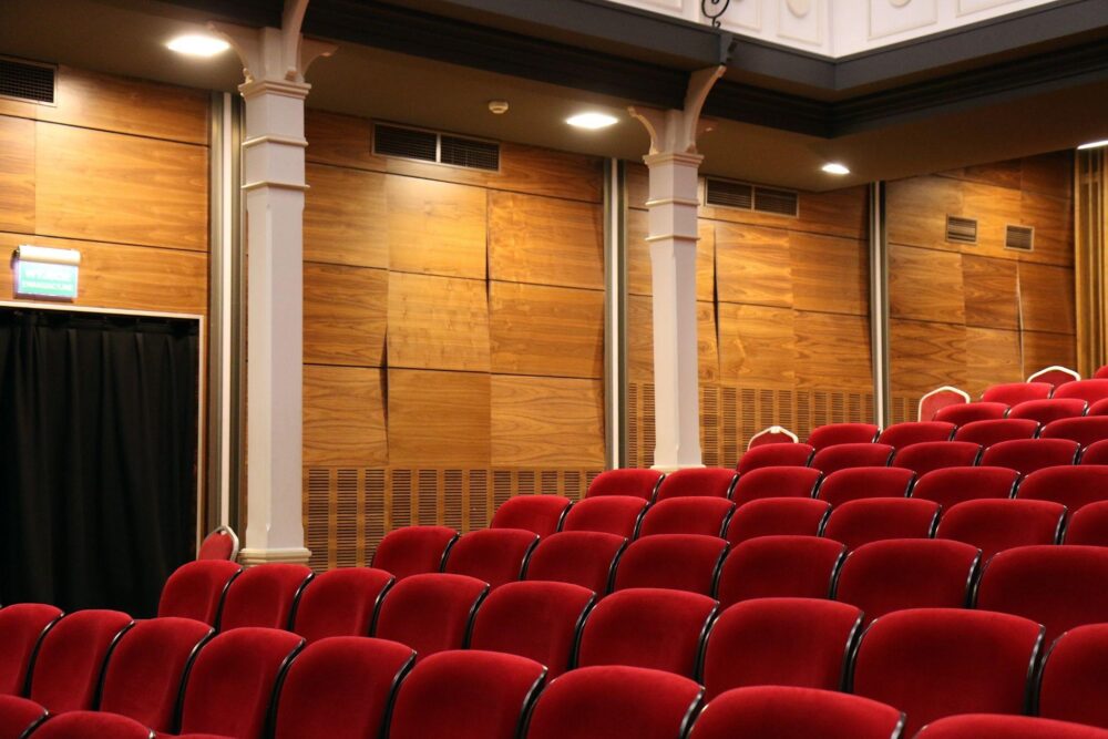 The 5 Best Theatres in The United States